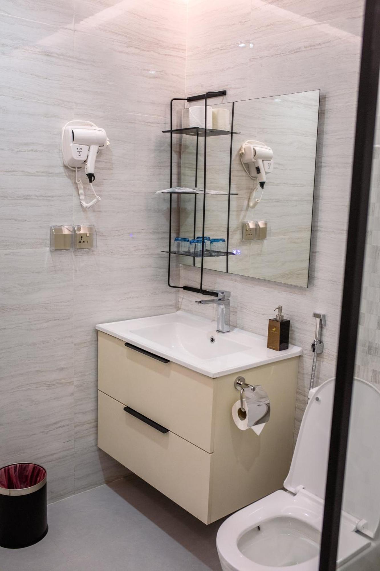 Aqua Heaven Inn 马提威力 外观 照片
