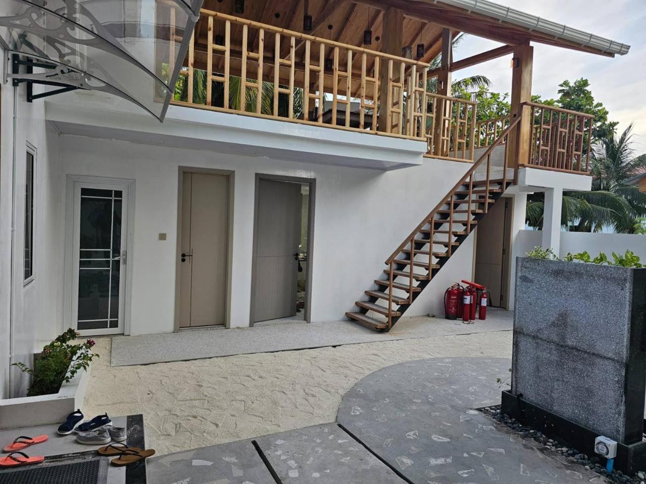 Aqua Heaven Inn 马提威力 外观 照片