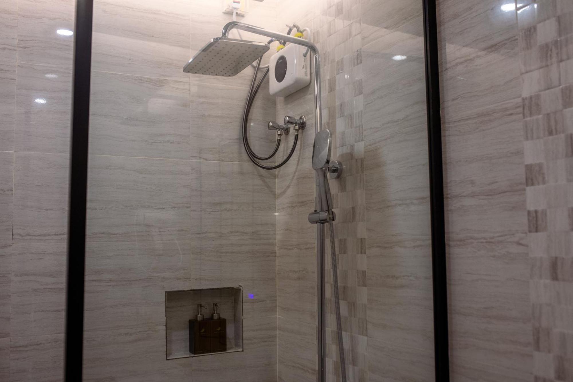 Aqua Heaven Inn 马提威力 外观 照片